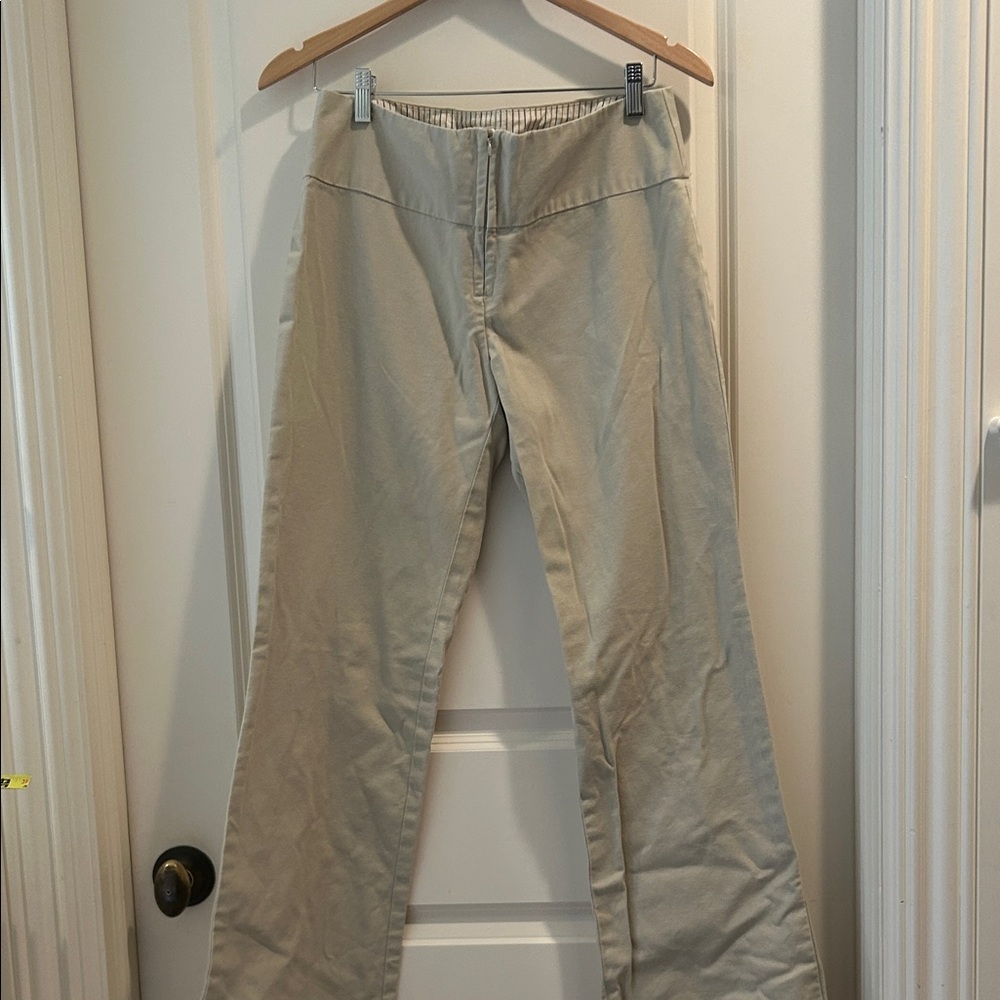 Like New! Gap Vintage 2002 Khakis Beige Wide Leg Flat zipper front Pants size 8